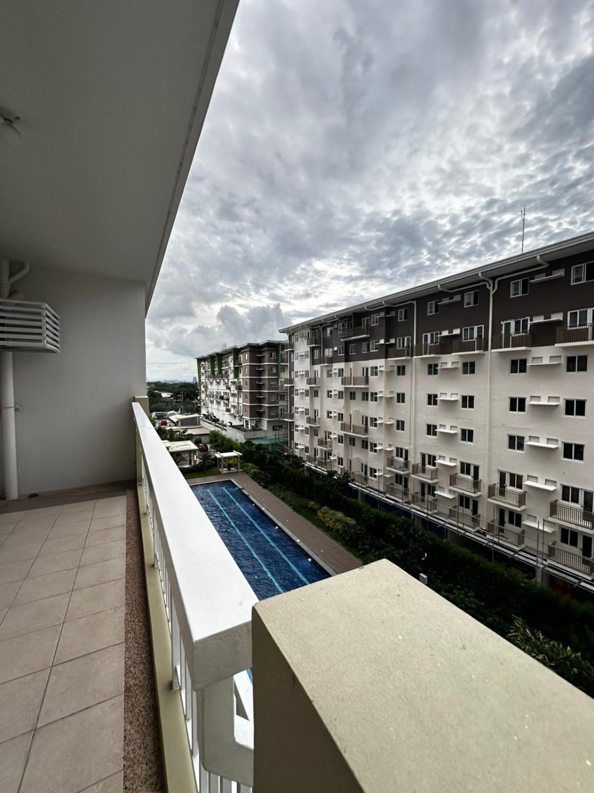 2 Bedroom Condo Unit Near Sm Bf & Naia At The Atherton By Dmci With 2 Balcony Paranaque City Kültér fotó