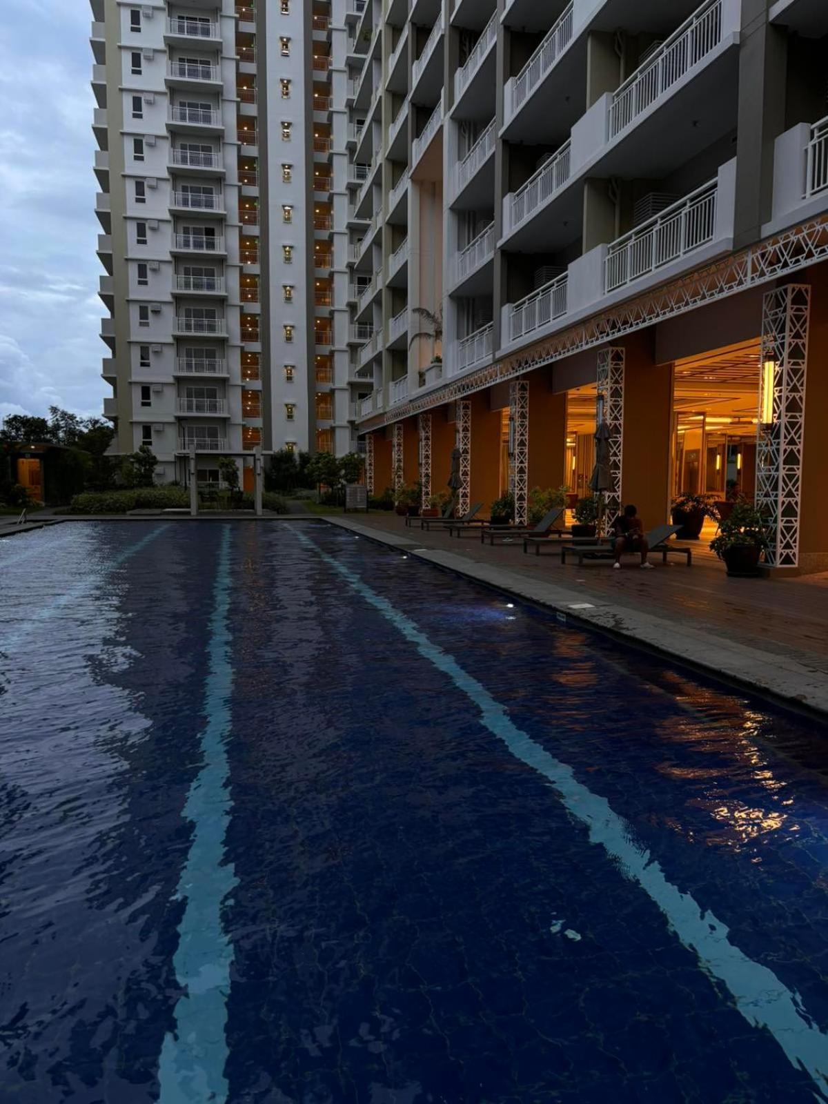 2 Bedroom Condo Unit Near Sm Bf & Naia At The Atherton By Dmci With 2 Balcony Paranaque City Kültér fotó