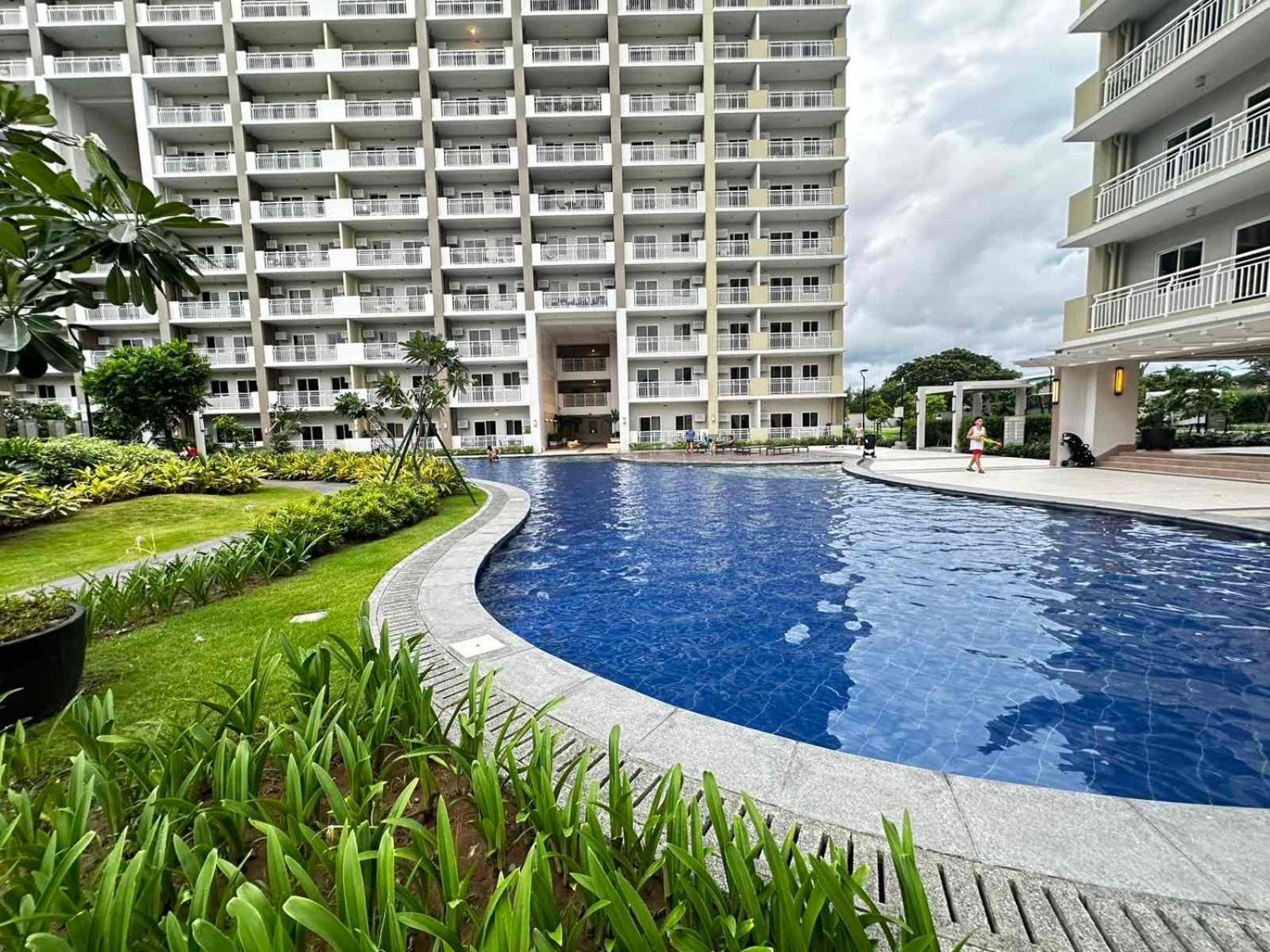 2 Bedroom Condo Unit Near Sm Bf & Naia At The Atherton By Dmci With 2 Balcony Paranaque City Kültér fotó