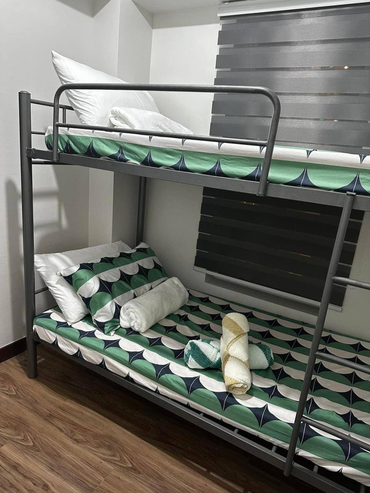 2 Bedroom Condo Unit Near Sm Bf & Naia At The Atherton By Dmci With 2 Balcony Paranaque City Kültér fotó
