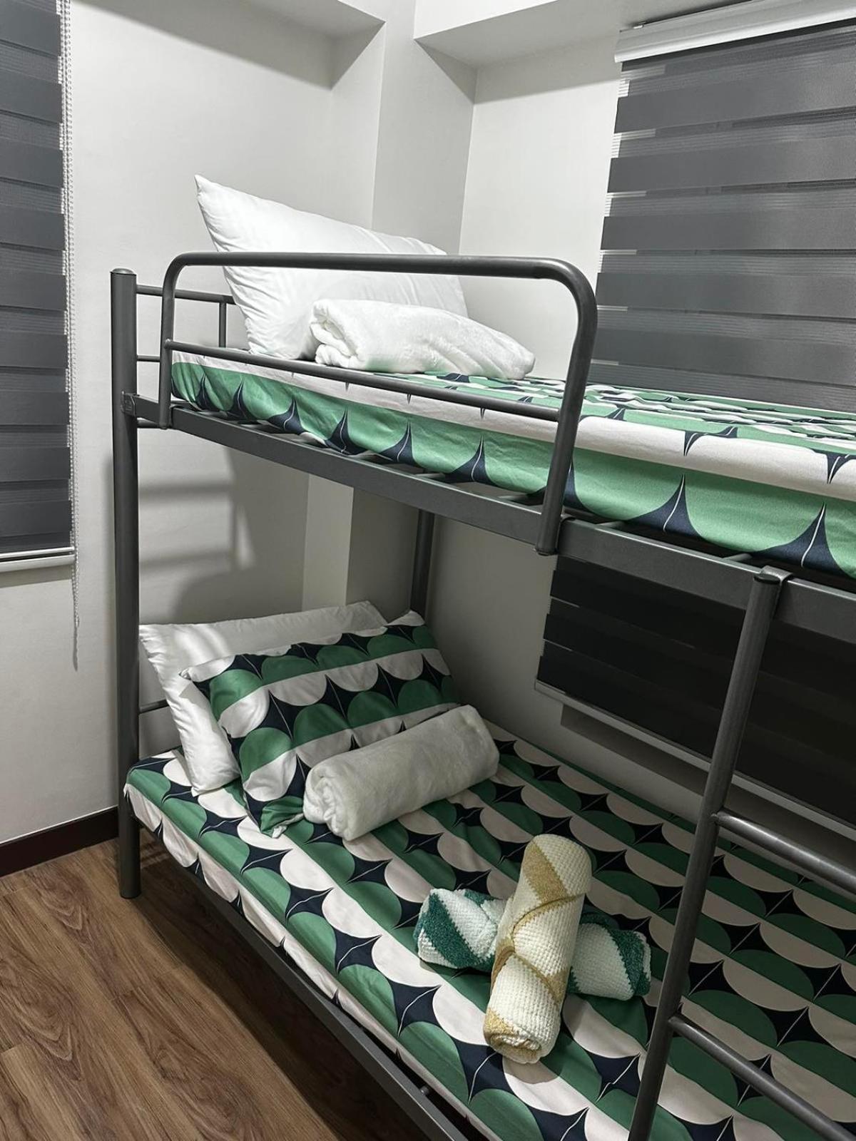 2 Bedroom Condo Unit Near Sm Bf & Naia At The Atherton By Dmci With 2 Balcony Paranaque City Kültér fotó